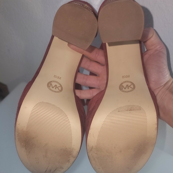 Michael Kors Paloma Red Suede Ankle Strap Platform Gold Heels Size 8.5 - Picture 8 of 11